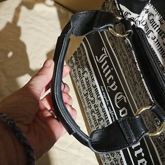 Juicy couture purse - Picture 9 of 13